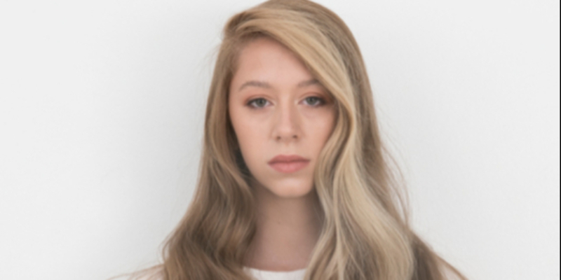 CONTRAST HAIR Thumbnail