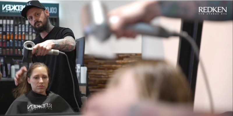 VIDEO PROMĚNA by SENIOR DESIGN A COLOR REDKEN ARTIST KAREL DRAŽAN 3 Thumbnail