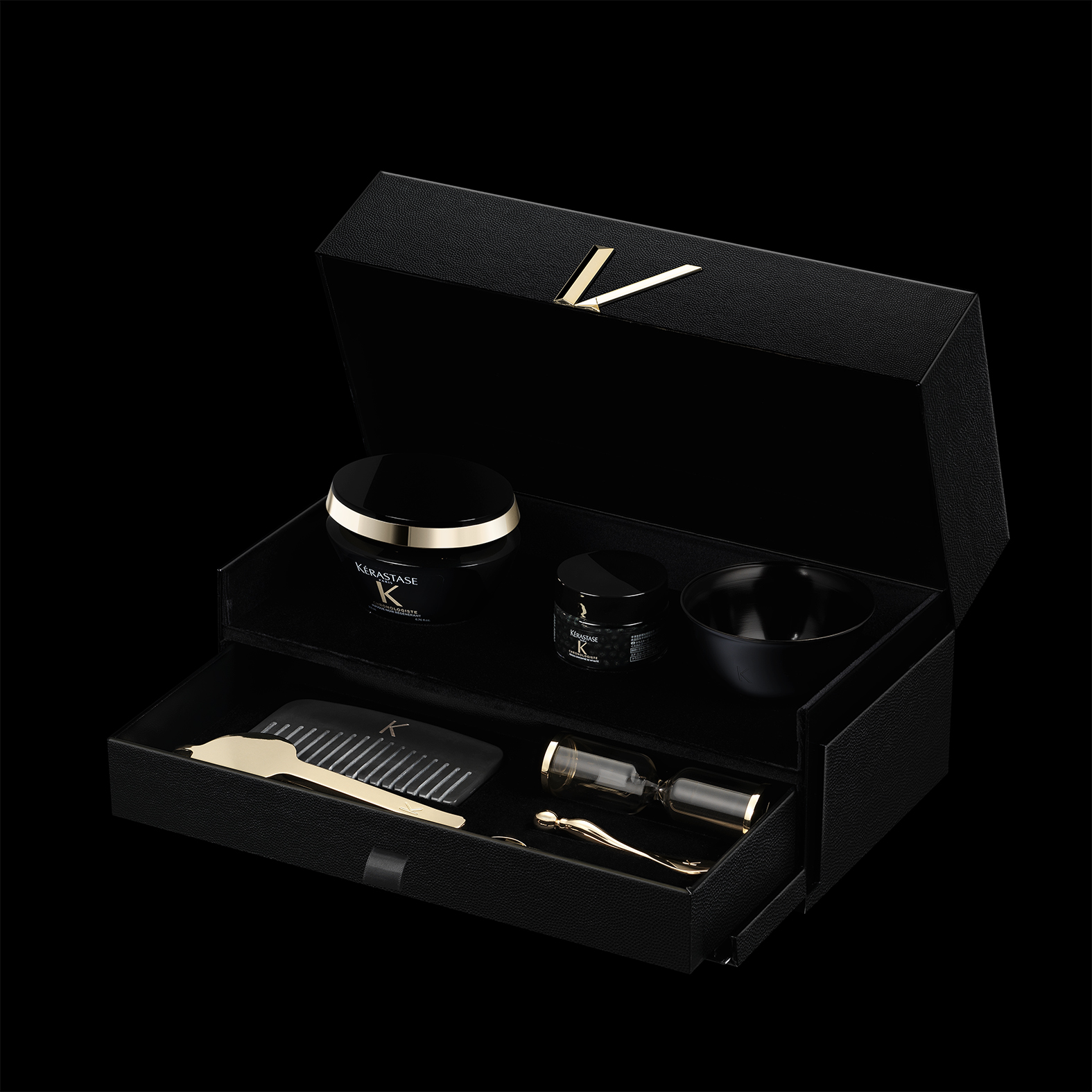 1761836656822-KER_CHRONOLOGISTE_25_PACKSHOT_COFFRET_OPEN_SIDE_RITUEL NOIR_3474637273682_1x1.jpg